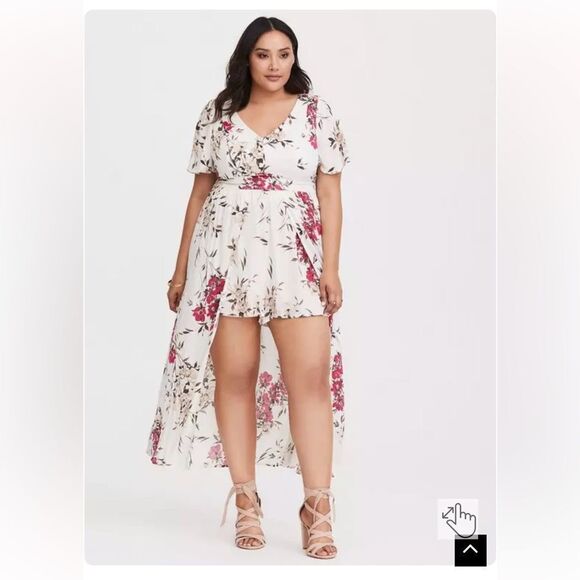 TORRID White Floral Challis Overskirt Romper size 16. - Picture 1 of 14